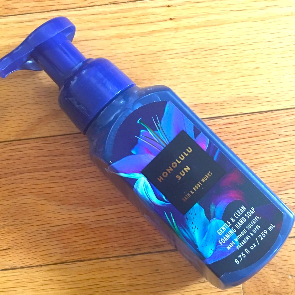 NWT Bath & Body Works Honolulu Sun Gentle & Clean Foaming Hand Soap